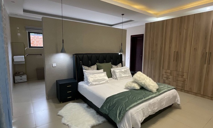 Lusaka Apartment | Exclusive Farm Getaway w/sauna, fire pit and massage chair