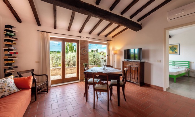 Ponte di Gabbiano Villa | Exclusive Villa in Vineyard W Pool, And Siena View