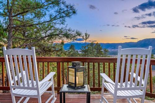 Woodmoor House | Expansive Monument Home Hot Tub and Mountain Views!