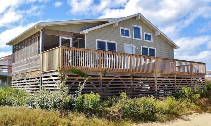 South Nags Head House | Expansive ocean views in this home located just steps from the ocean.