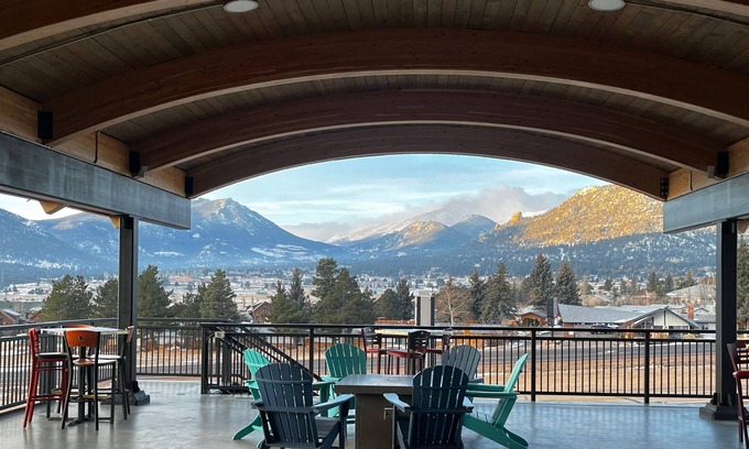 Estes Park Hotel | Expedition Lodge Estes Park