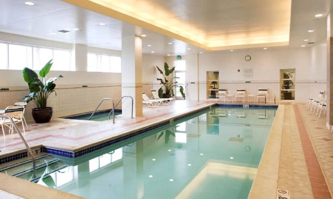 Emeryville Hotel | Experience an Intriguing Level of Hospitality! 3 Spacious Units near Fox Theater
