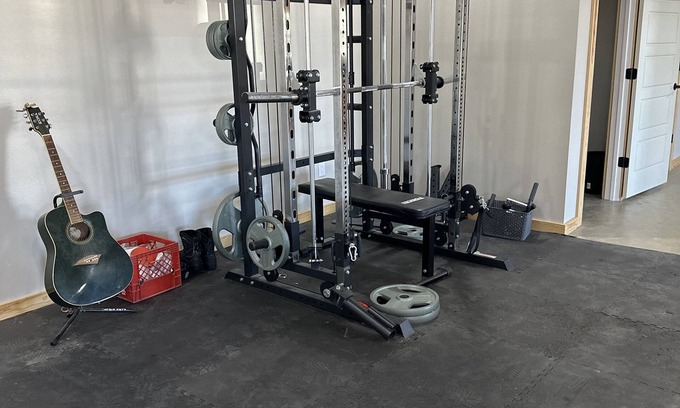 Centerville Other | Experience our spacious farmhouse, ideal for the clips enthusiast, sleeps 10+.