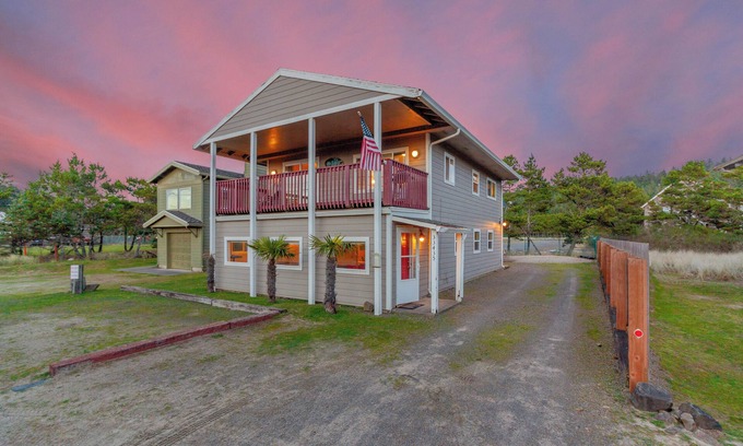 Pacific City House | Experience Pacific City charm near the beach
