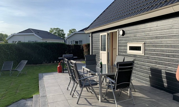 Lathum House | Experience the ultimate pleasure of quality time with friends and family in this holiday home!