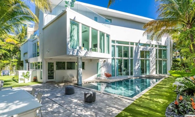 Golden Beach Villa | "Experience Unparalleled Luxury at Villa Loggia: Your Private Retreat with Pool"