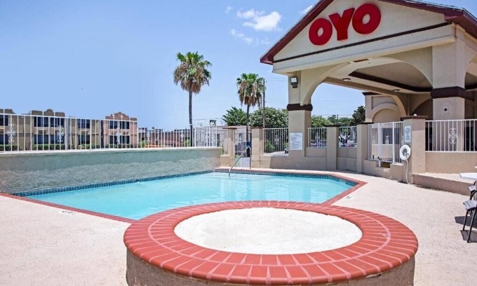 McAllen Hotel | Explore McAllen’s History and Culture From This Hotel! Near La Plaza Mall!