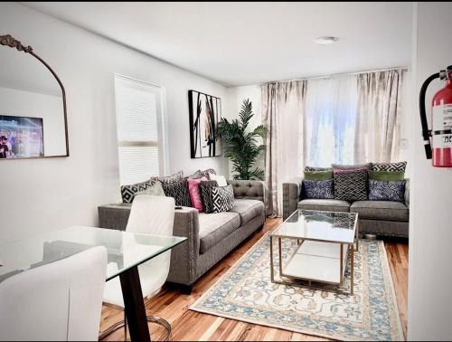 Weequahic Apartment | Exquisite 3 KINGs bed 5 mins EWR airport 25 mins from NYC