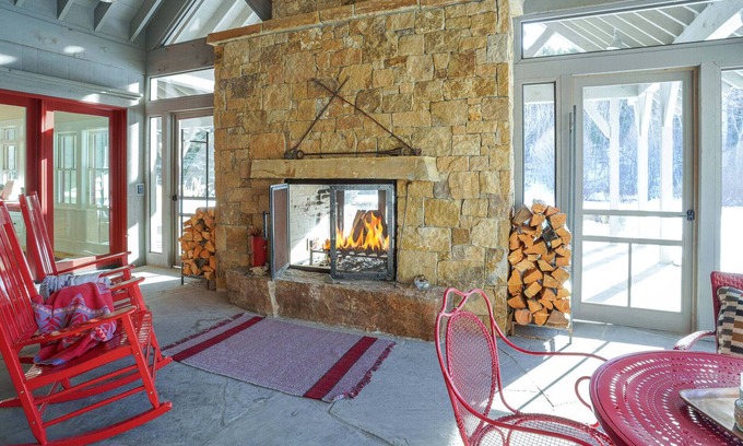 Bozeman House | Exquisite Bridger Canyon Retreat