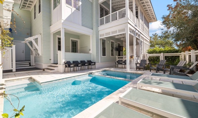 Watercolor House | EXQUISITE LUXURY HOME w/POOL, LSV, BIKES! NEXT TO CAMP WATERCOLOR! Pet