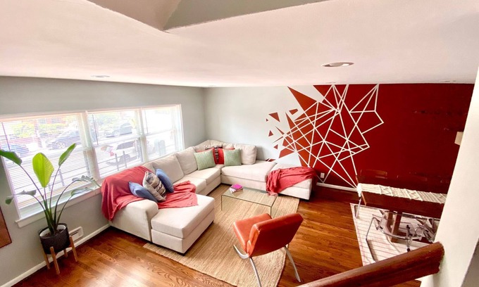 The Heights Apartment | Fácil acceso a PATH y autobús - NYC casa de diseñador + terraza.
