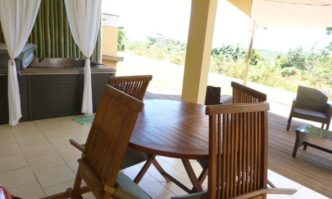 Goyave Apartment | F1 + JACUZZI Calme, Zen et Marie Galante en face