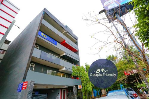Delhi Hotel | FabExpress Blusky