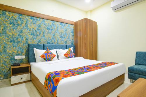 Indore Hotel | FabHotel Grand Giriraj
