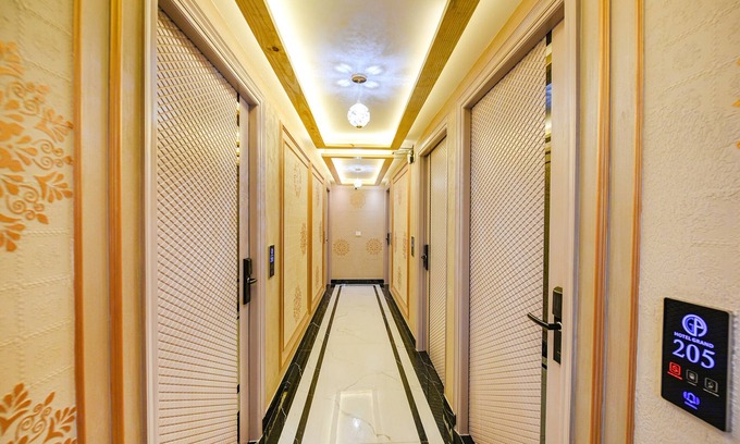 Pashim Vihar Hotel | Fabhotel Grand Palazzo