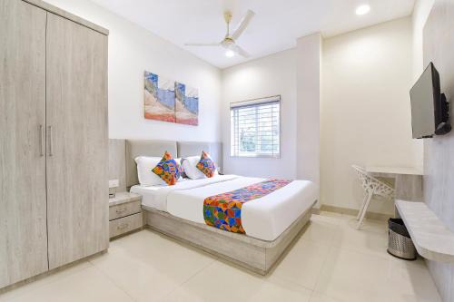 Indore Hotel | FabHotel Rex