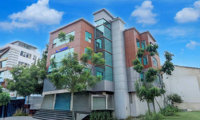 Hanmakonda Hotel | Fabhotel Silver Cloud