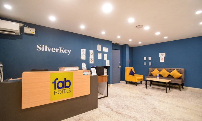 Ballygunge Hotel | FabHotel Silver Key Kolkata