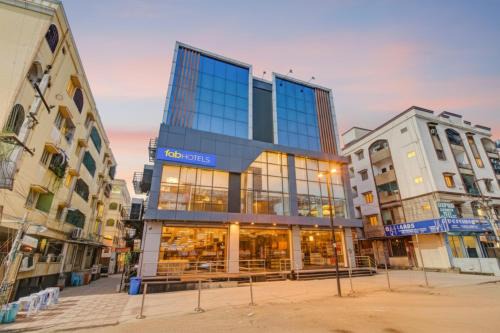 Miyapur Hotel | FabHotel SSR Fern Suites - 100M from GSM Mall Madeenaguda