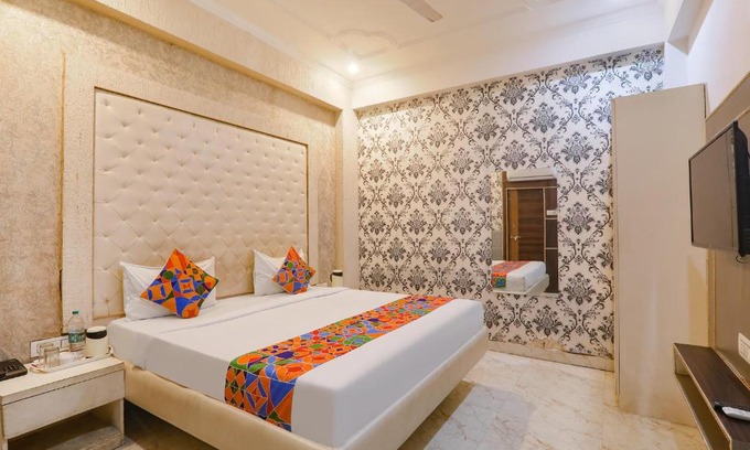 Allahabad Hotel | FabHotel Triveni