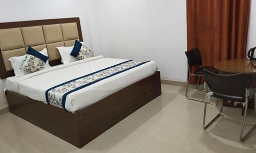 Shamshabad Hotel | FabHotel VSR International