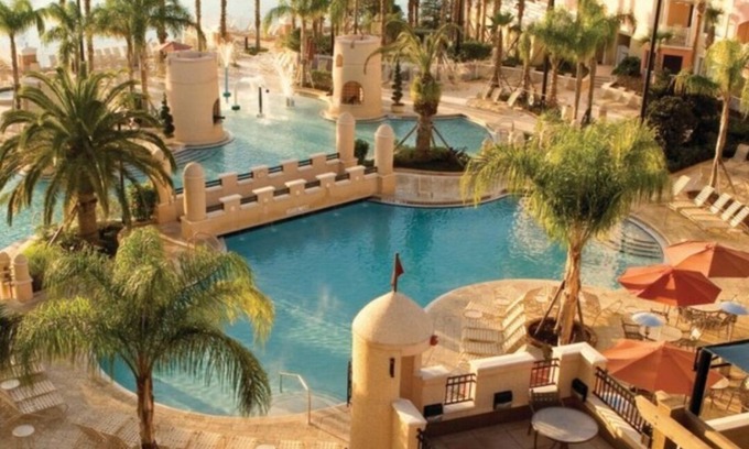 Williamsburg Villa | Fabulous 2 night rental in Marriott world-class resort near Disney.