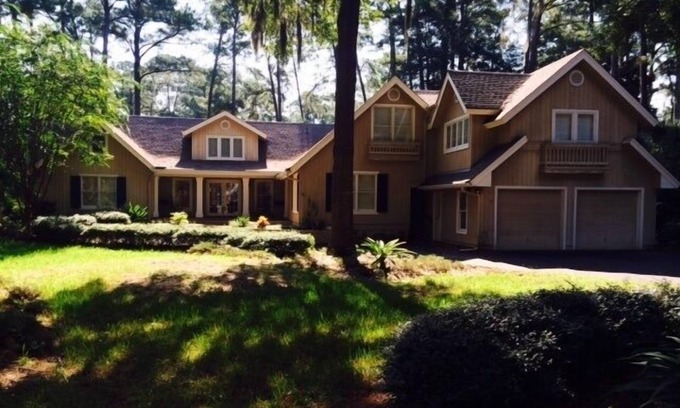 Moss Creek House | Fabulous! Huge 5 Bedrm/5 Bath Moss Creek Home, IGPool, Golf Views, Pet-Friendly