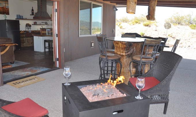 Cornville House | Fabulous views, wineries and close to all the local attractions. Private home