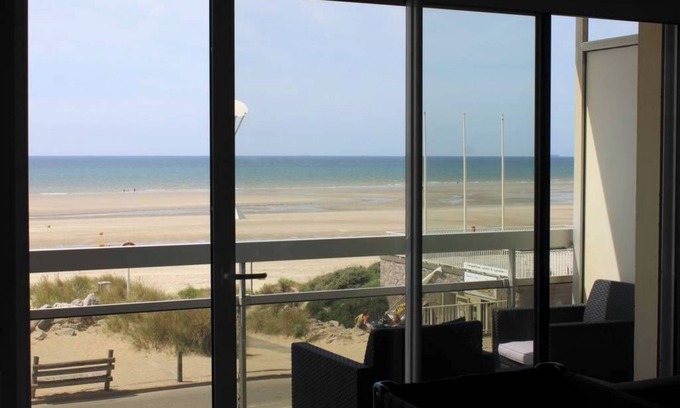 Hardelot-Plage Apartment | Facing the sea - 5-bed apartment. Pets welcome!