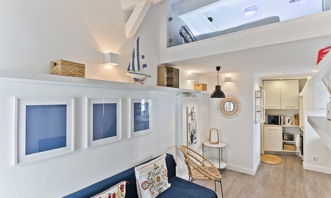 Pena Apartment | Fado Mezzanine Apartment (C33)