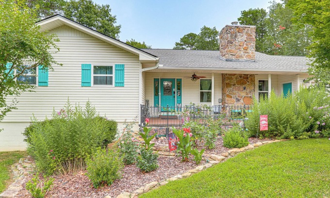 Fairfield Bay House | Fairfield Bay Home On Golf Course w/Fenced Yard!