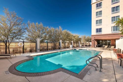 Chandler Hotel | Fairfield Inn and Suites Phoenix Chandler Fashion Center