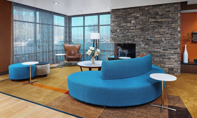 Roosevelt Hotel | Fairfield Inn&Suite by Marriott Fresno Yosemite Intl Airport