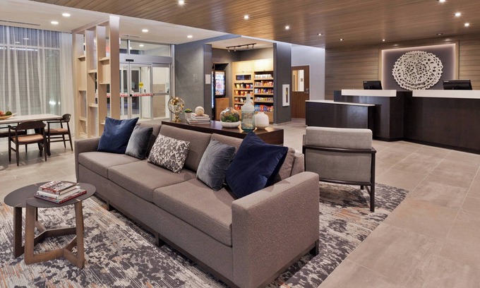 Crestline Heights Hotel | Fairfield Inn & Suites by Marriott Birmingham Colonnade