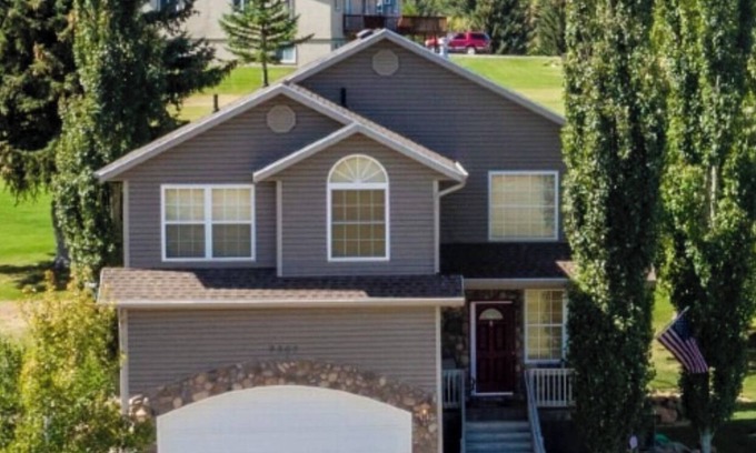 Sweetwater House | Fairway Golf Lodge at Bearlake