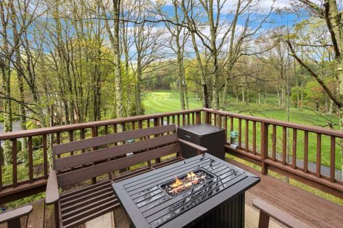 Beech Mountain House | Fairway to Heaven on Beech