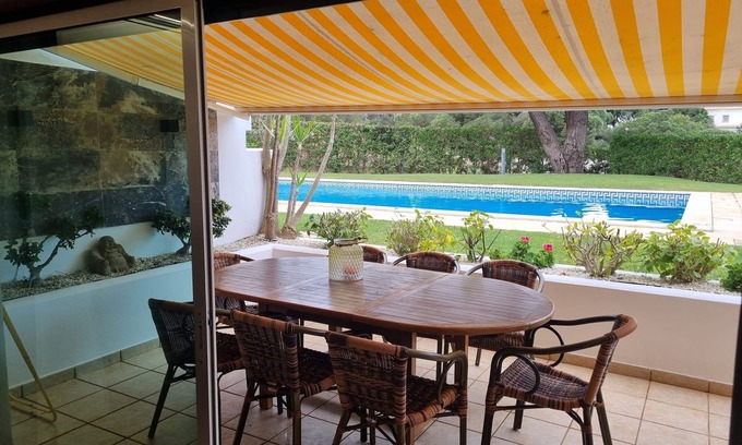 Aldeia das Acoteias House | FALÉSIA BEACH HOUSE V3 200 M BEACH, POOL, GARDEN, FIREPLACE BARBECUE