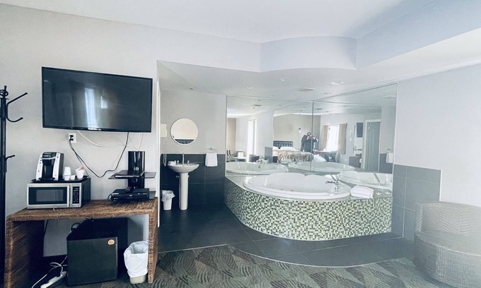 Brossard Hotel | Falcon Motel Brossard