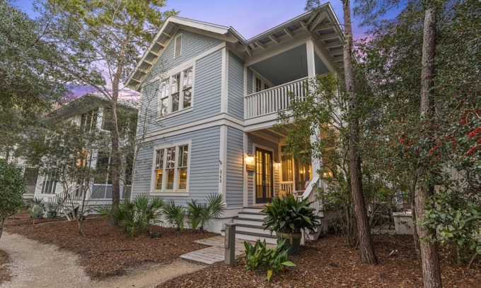 Cottage District House | Fall Availability! Conveniently located in the Watercolor Park District! 5 Adult Bikes! Golf Cart!