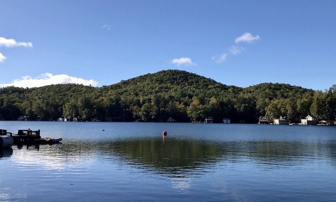 Wiley House | Fall Availability! Ask about last minute discounts! LAKEFRONT Cabin! All 5 ⭐️!