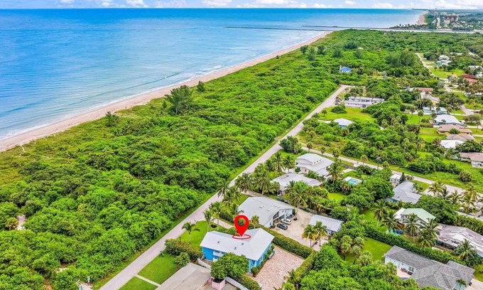 Fort Pierce Shores House | Fall Getaway Specials | Surfside Beachfront Escape