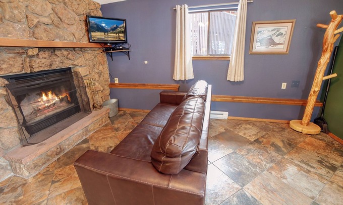 Fall River Estates Cabin | Fall River Cabin - dog friendly