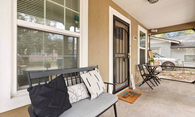 Grand Park House | Fall Special Save 10% this month Jax getaway!