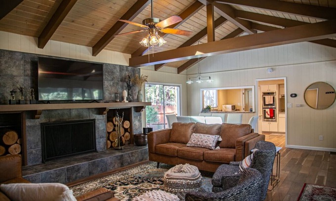 Idyllwild Apartment | Families love Comfort Tranquil Beauty Near All