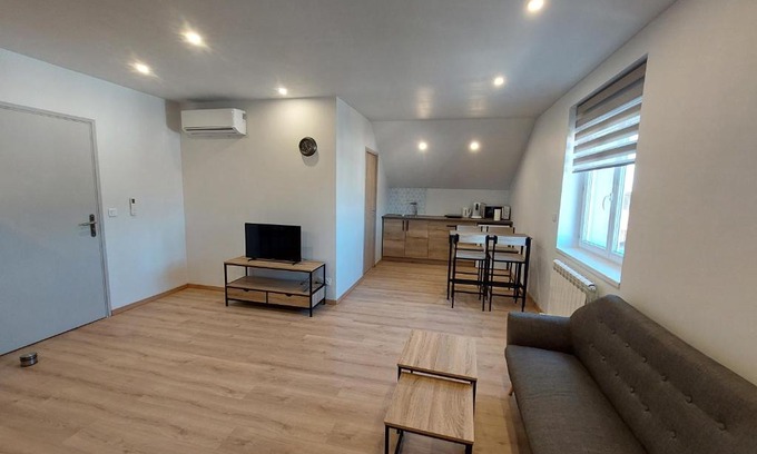 Chalon-sur-Saone Apartment | Famille House 201