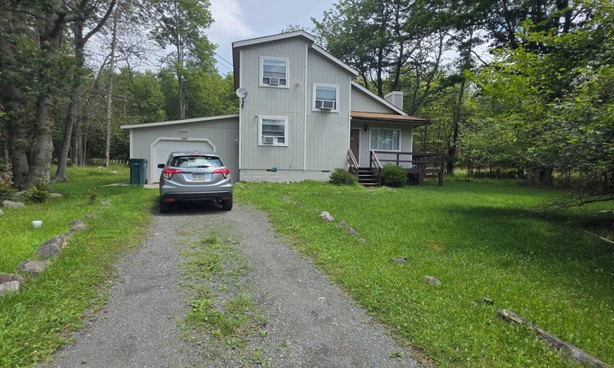 Tobyhanna House | Family and Workation Retreat