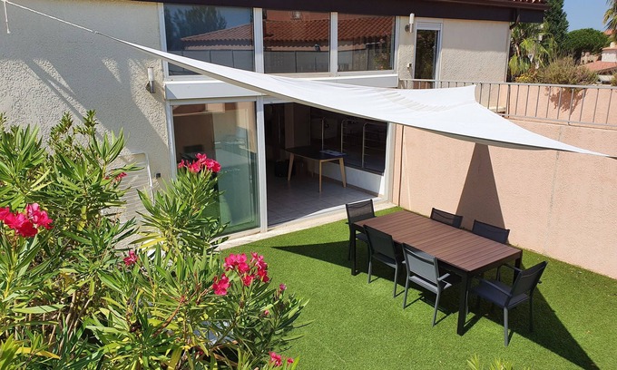 Miramar Apartment | Family apartment, 4 bedrooms, 2 large terraces, 1 min walk to the beach