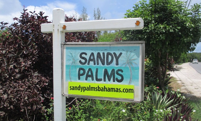 Great Exuma Apartment | FAMILY BEACHFRONT 1 bed 2 bath APT DIRECTLY on HOOPERS BAY