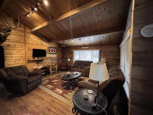 Duck Creek Village House | Family Cabin in the Hills of Strawberry Valley