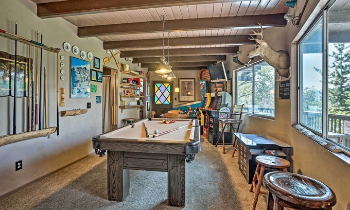 Lake Arrowhead Cottage | Family Cabin w/Game Room Near Hiking + Skiing!
